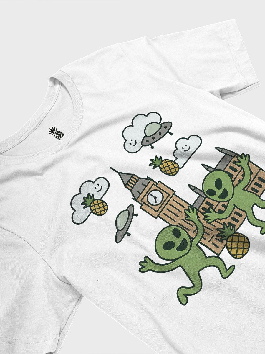 Martians Take London! Roswell Aliens at Big Ben Unisex T-Shirt product image (3)