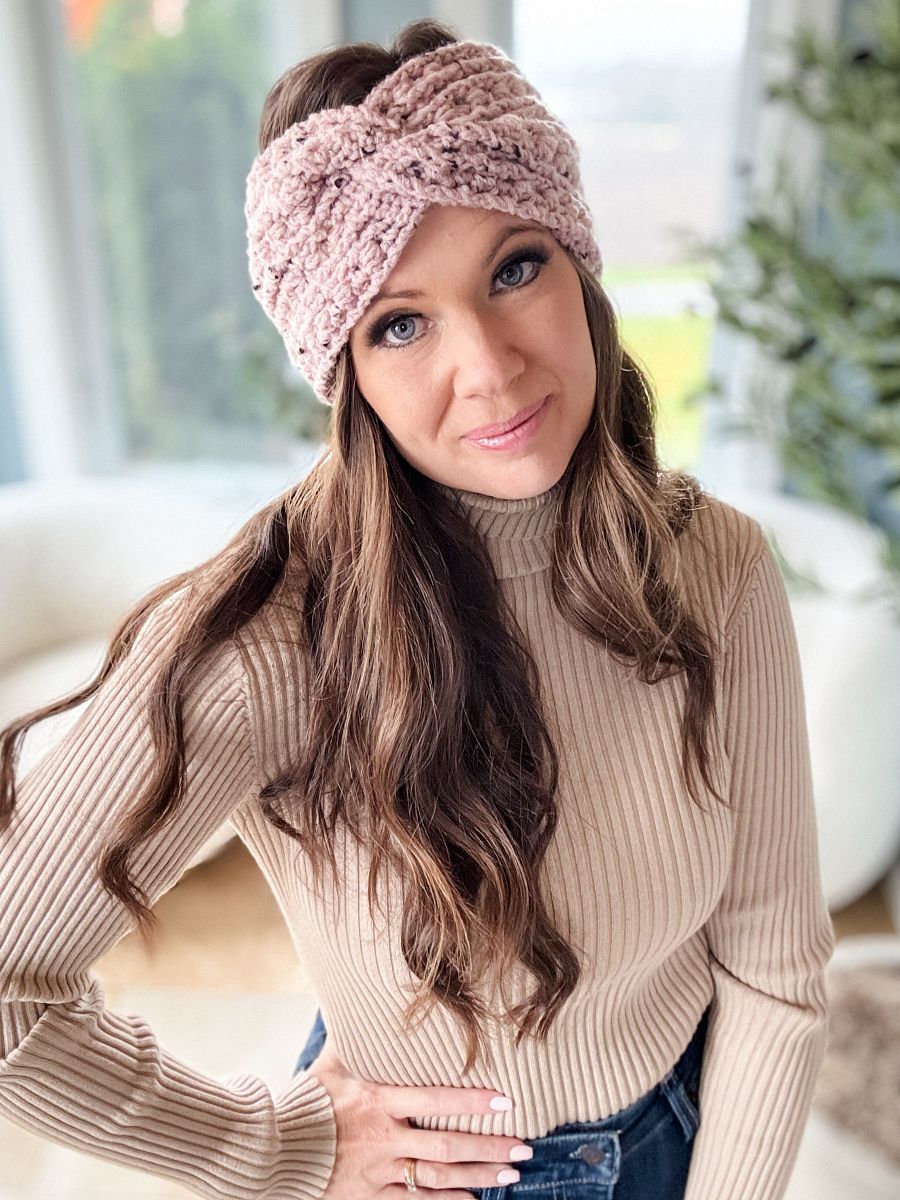 Snuggle Season Headband Crochet Pattern product image (9)