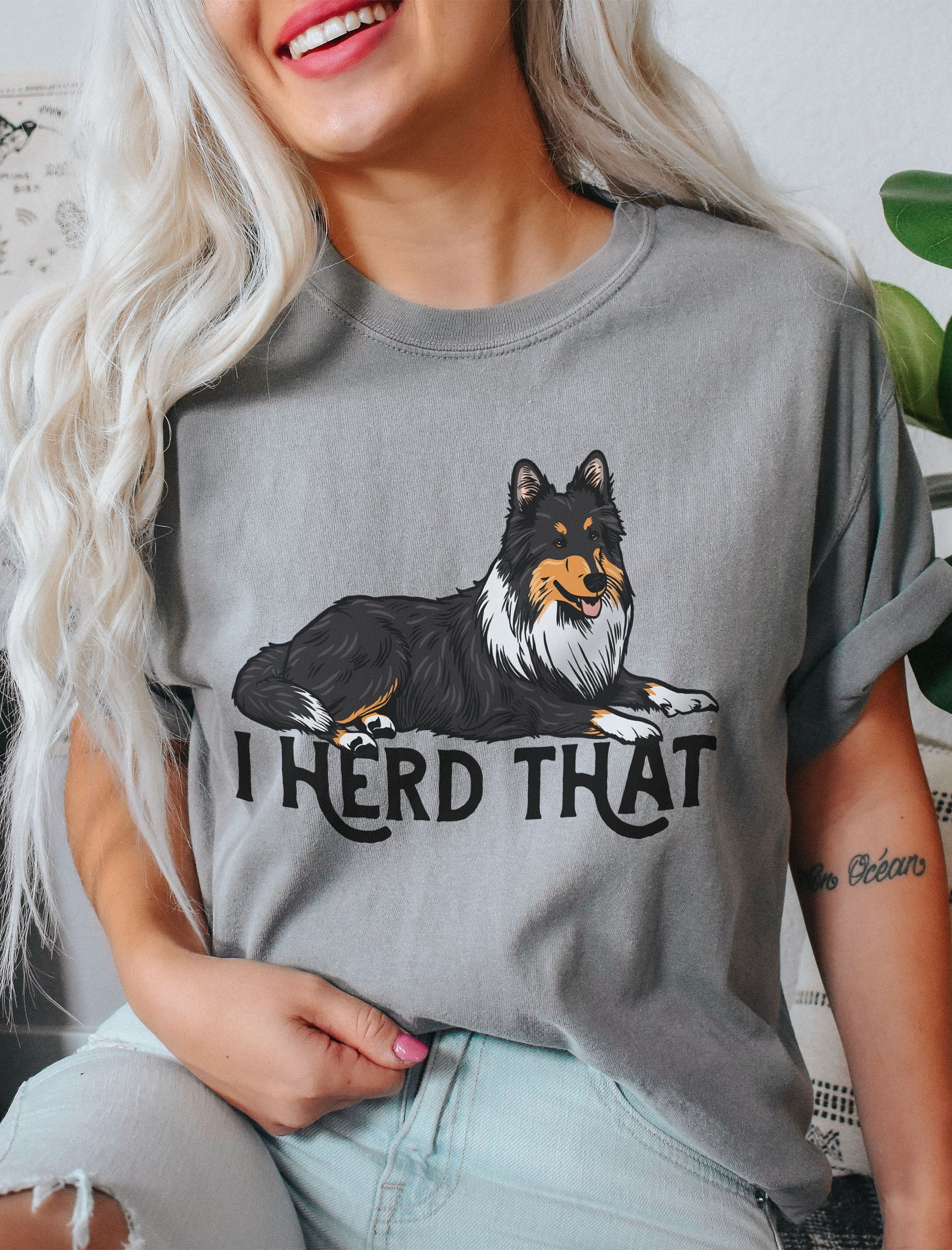 I Herd That T-Shirt of a Shetland Sheepdog (Tricolor) | Funny T-Shirt for Sheltie Paw-rents product image (11)