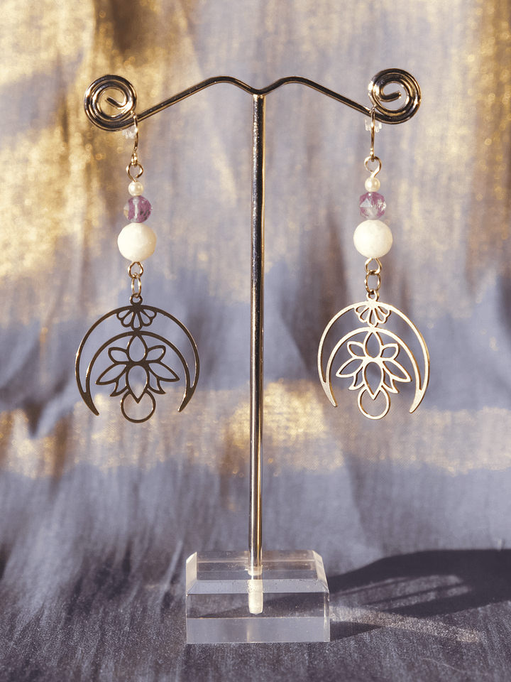 Moon lotus - Moonstone and amethyst earrings product image (1)