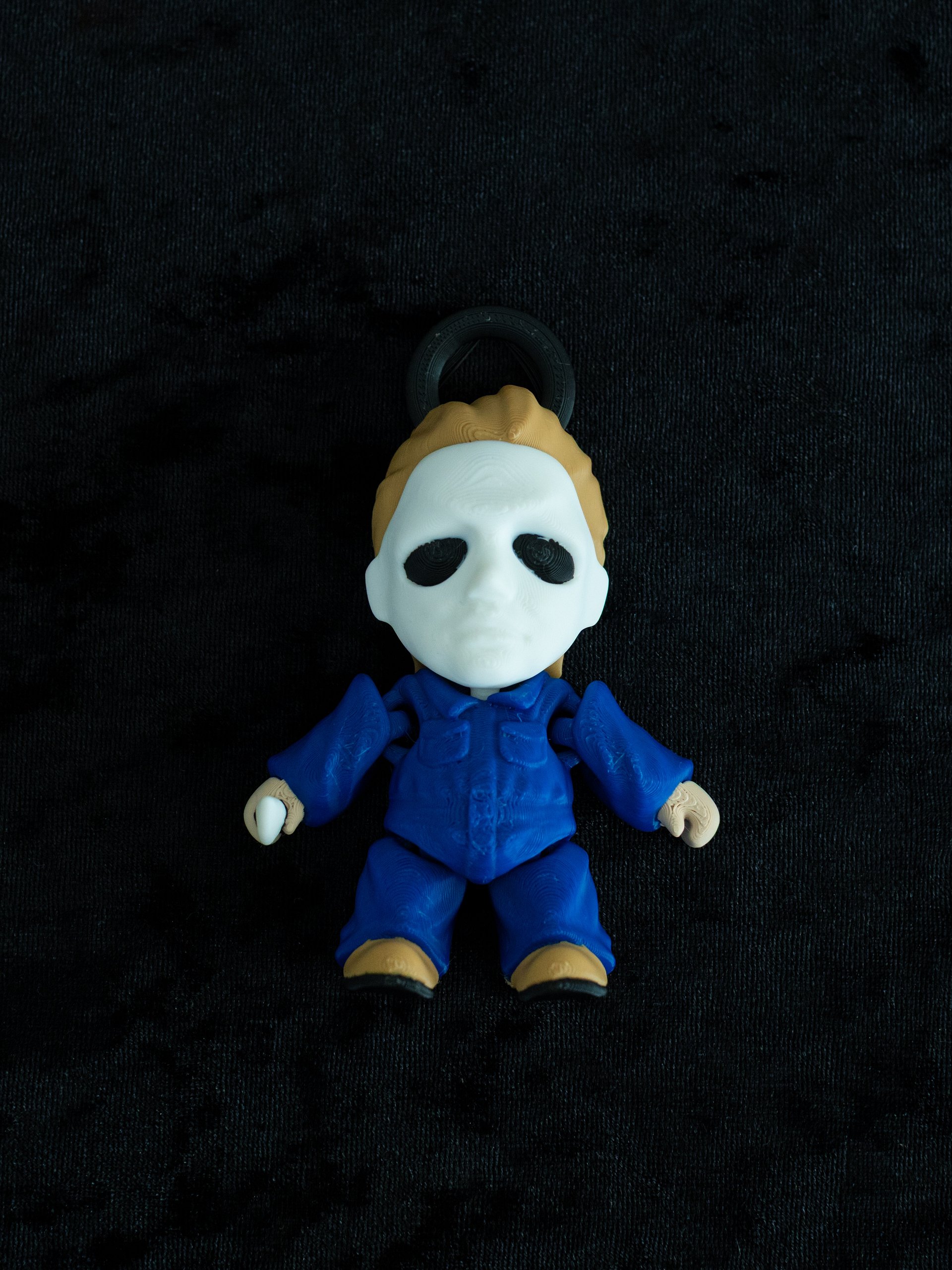🎃 Silent. Cold. Relentless. – Michael Myers Keychain product image (1)