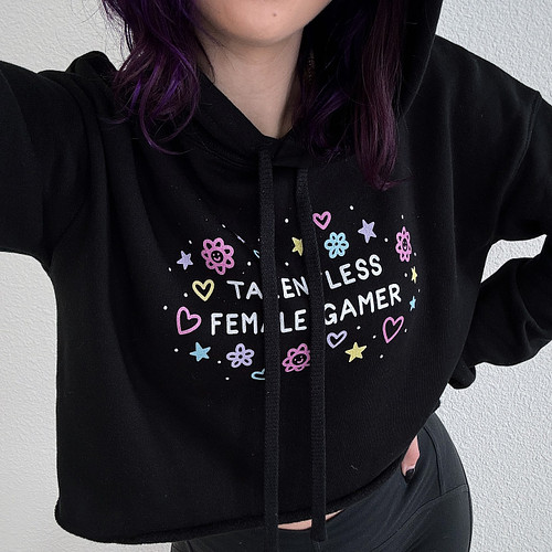 obsessed with my talentless female gamer hoodie ✨💖🌼

#twitchstreamer #twitchgirls #fourthwall #talentless #gamer #custommerch
