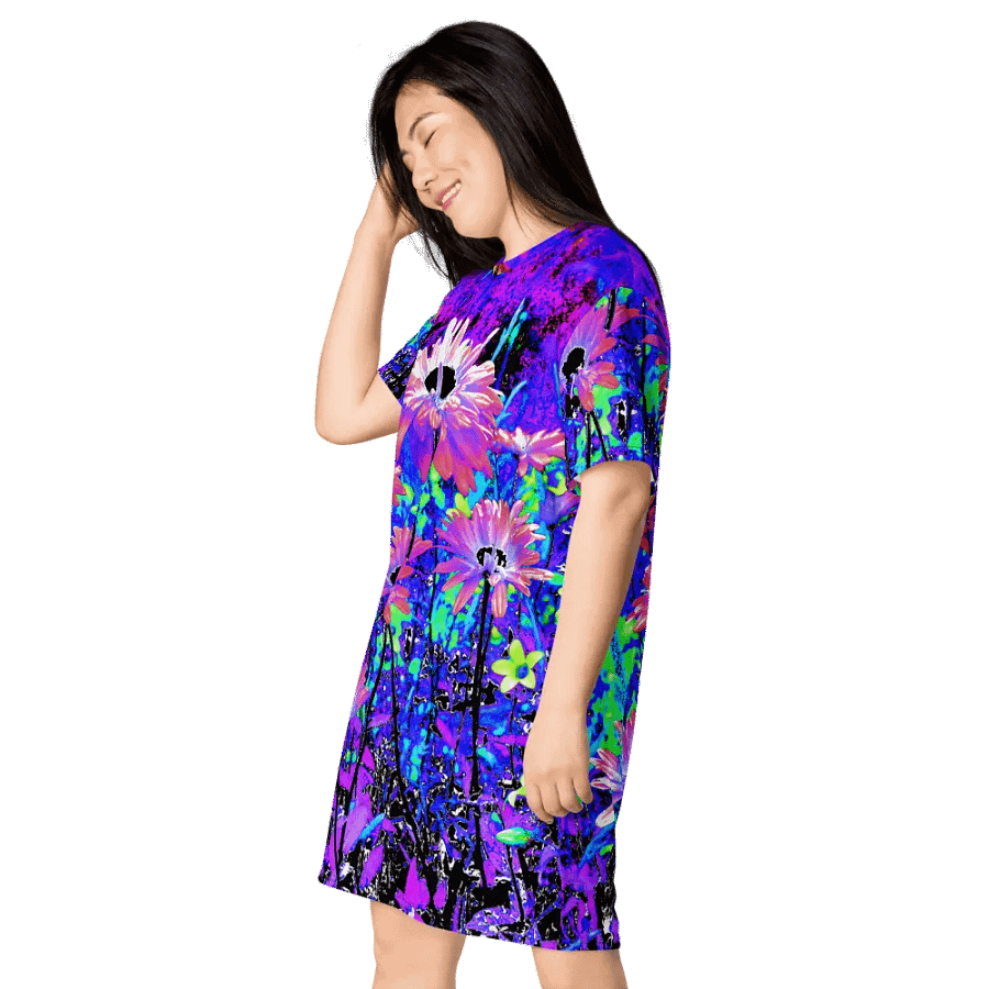 Abstract Surreal Daises in the Garden Ladies T Shirt Dress product image (4)