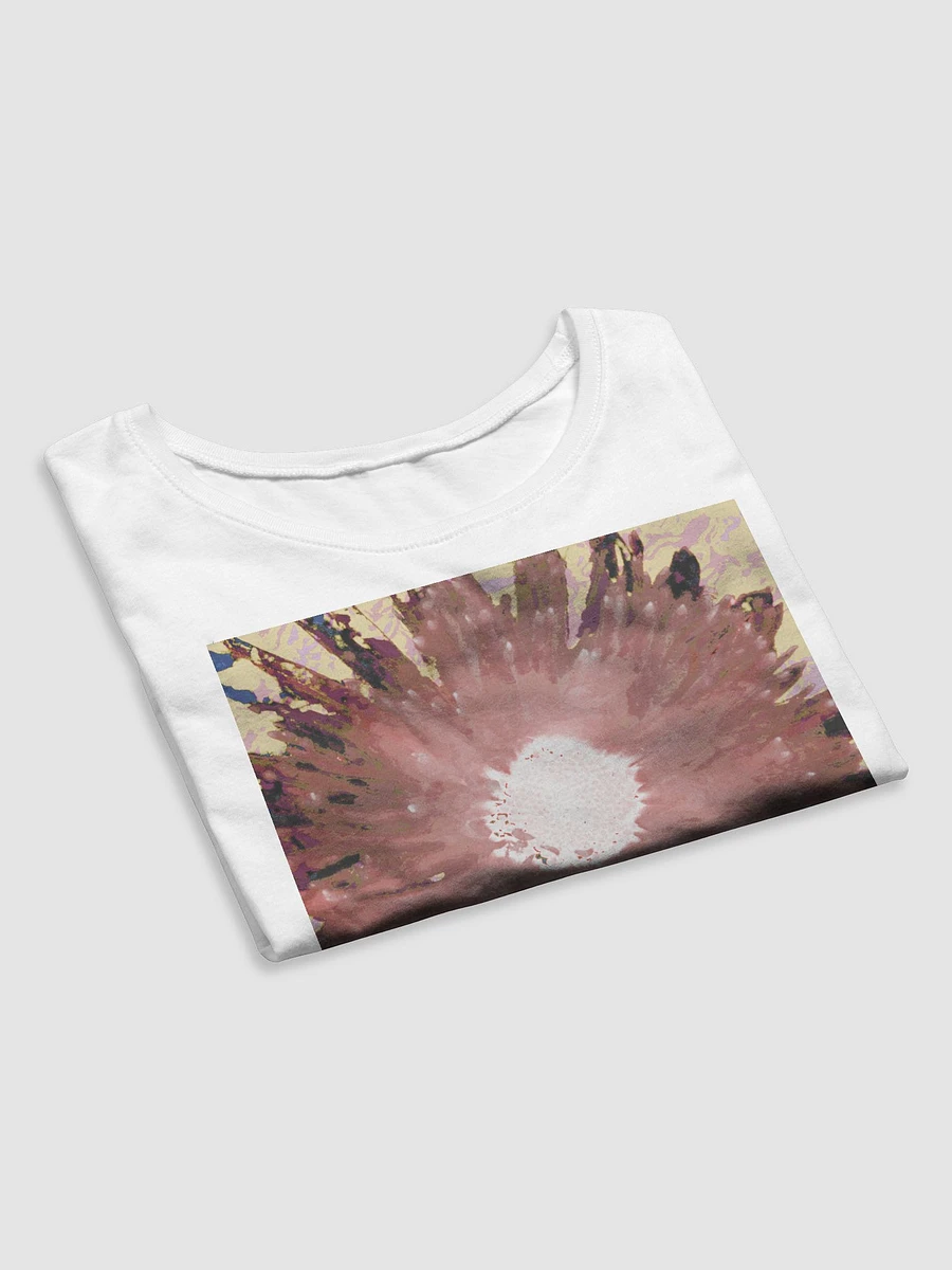 Abstract Pink Daisy Light on a Pink Patterned Background Women's Cropped T Shirt product image (7)