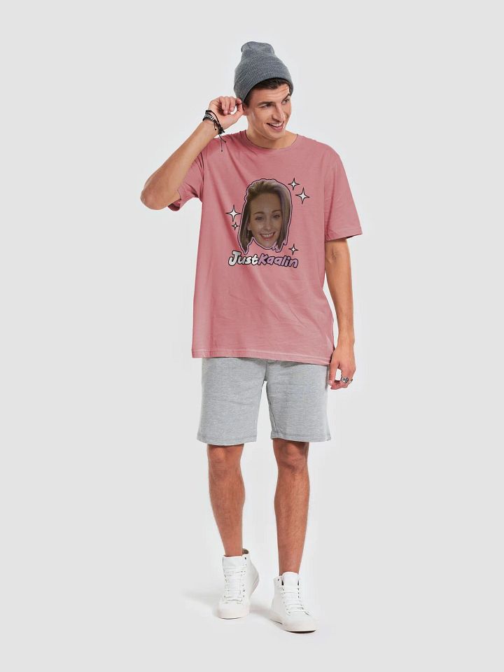 JustKaalin on a TEE product image (2)
