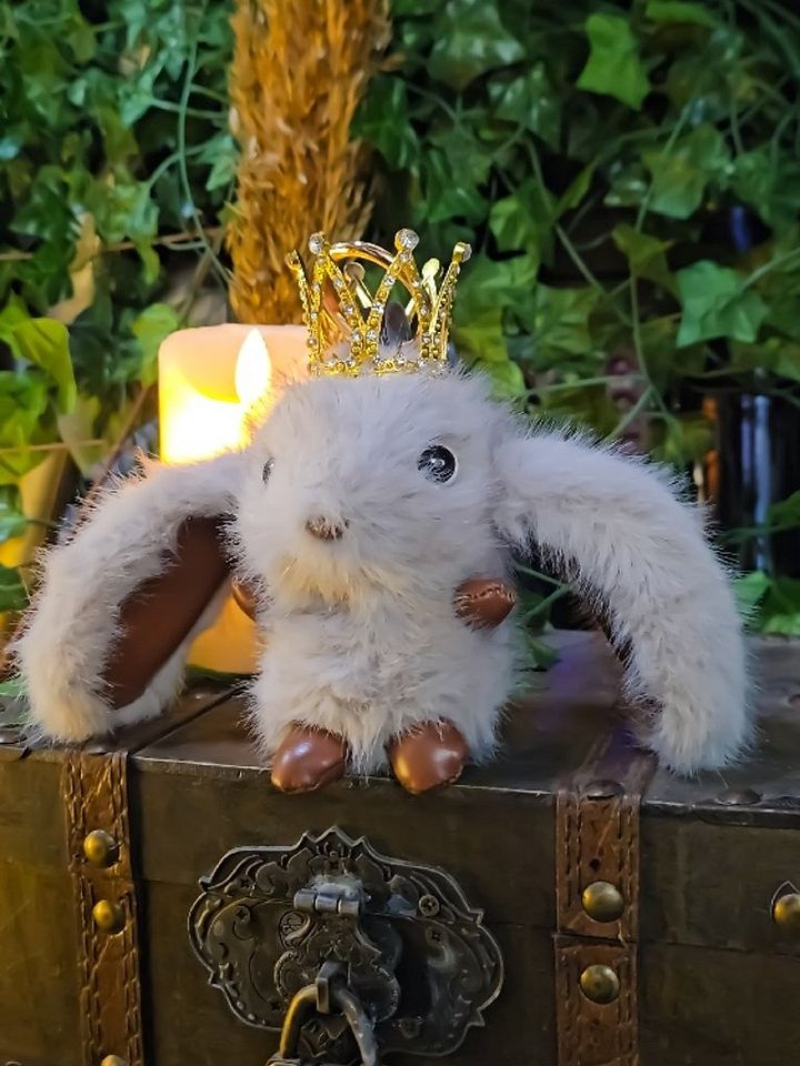 The Armored Kingdom Crowned Brown Snugglehop Bunny Keychain product image (1)