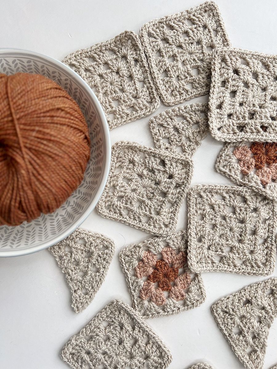 FRANNY GRANNY PONCHO CROCHET PATTERN WITH OPTIONAL SLEEVES product image (6)