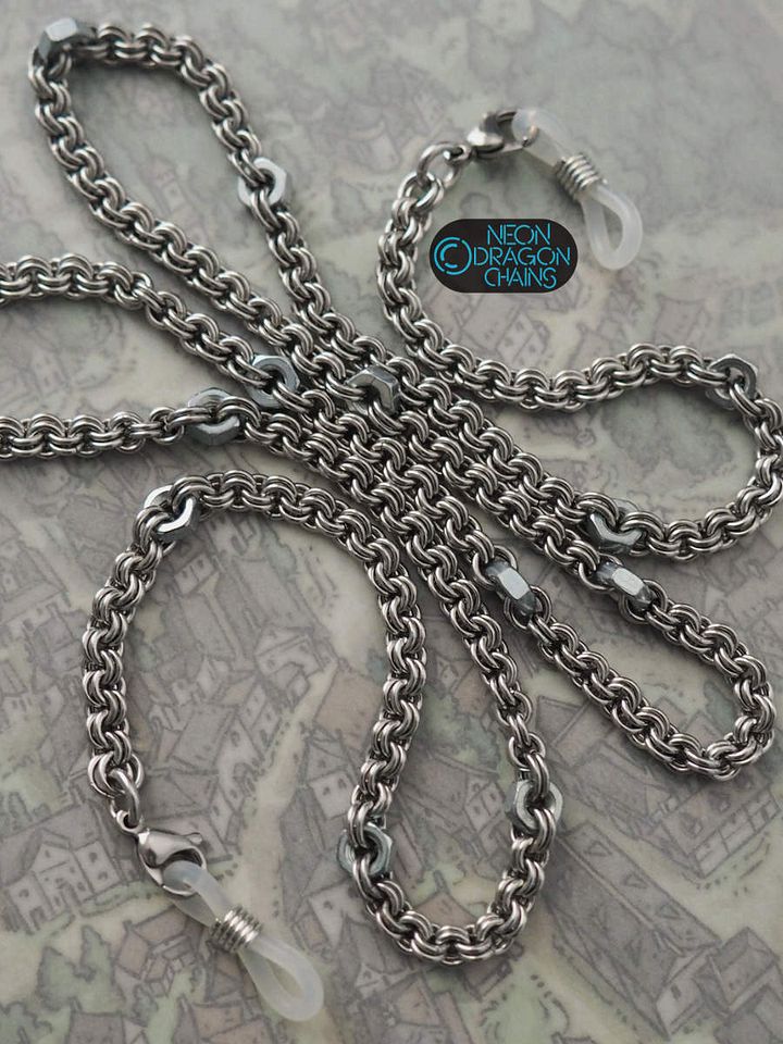 Dark Moon Glasses Chain product image (1)
