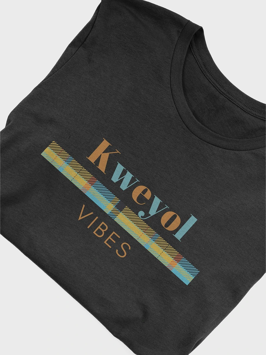 Kweyol Vibes Graphic T-Shirt product image (51)