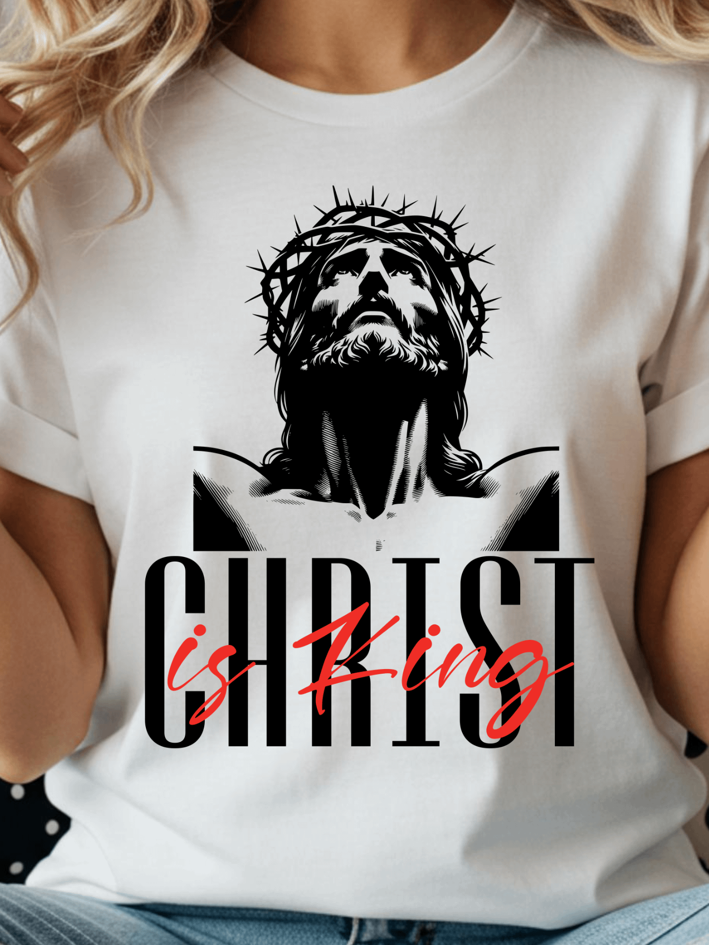 Royal Christ is King T-Shirt product image (49)