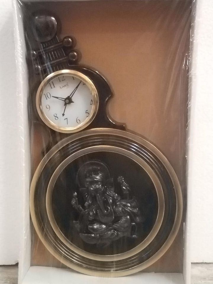 VINAYAKA CLOCK PHOTO FRAME product image (1)