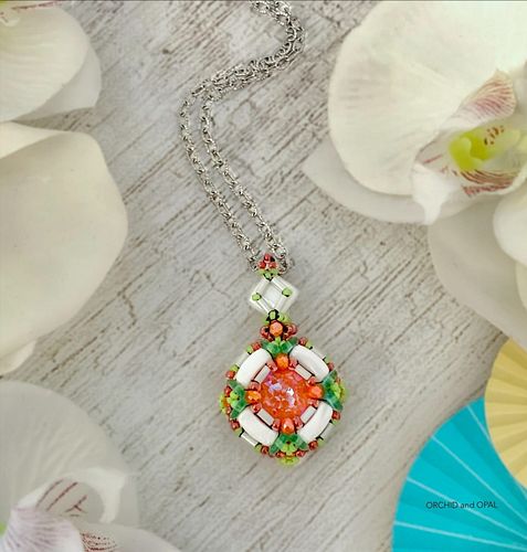 Happy Friday, everyone!⁣
⁣
This is the Tropicana Pendant, which I created  over the summer but didn't share it here. ⁣
Better...