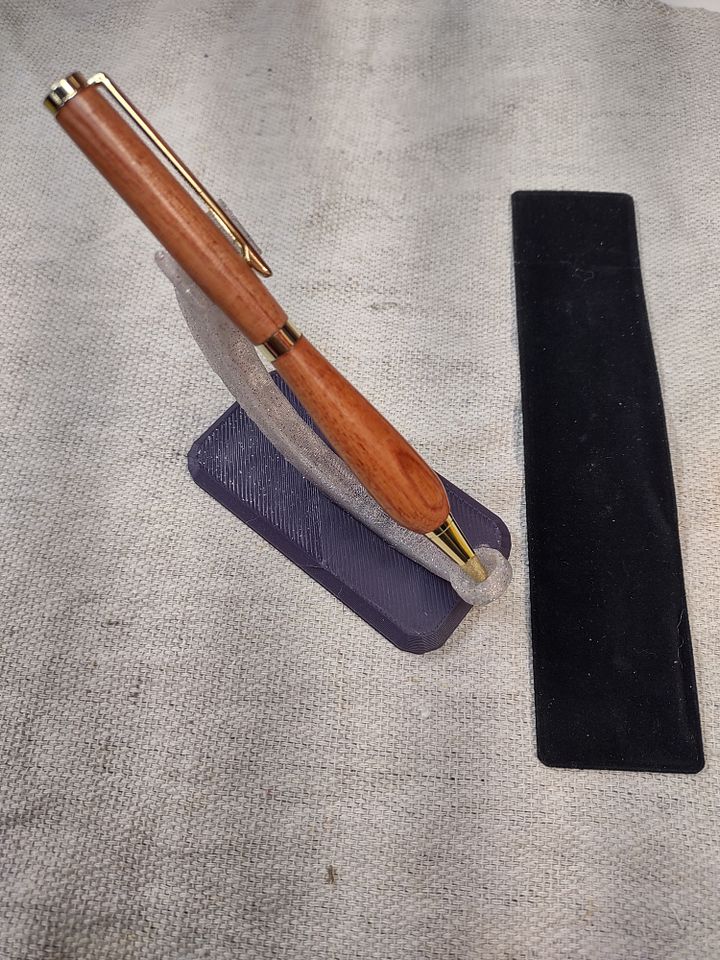Pear-Shape Rosewood Slimline Pen – Gold Details - RBSLRWPEAR001 product image (1)