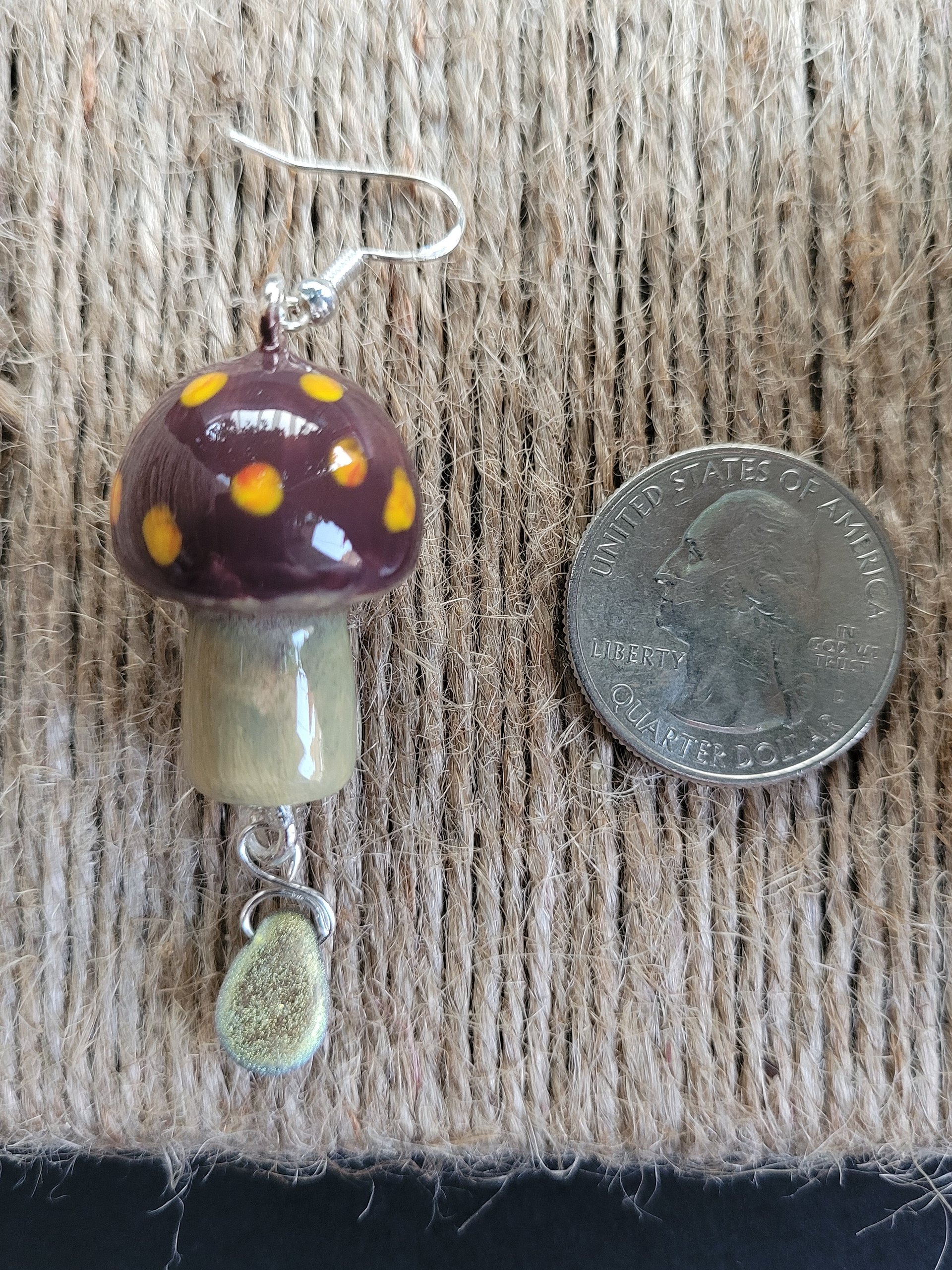 Mauve purple mushroom product image (3)