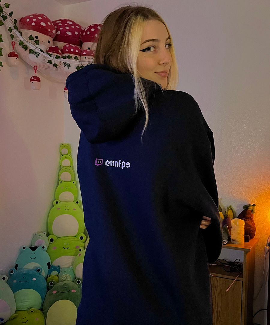 i <3 ur mom hoodie product image (3)