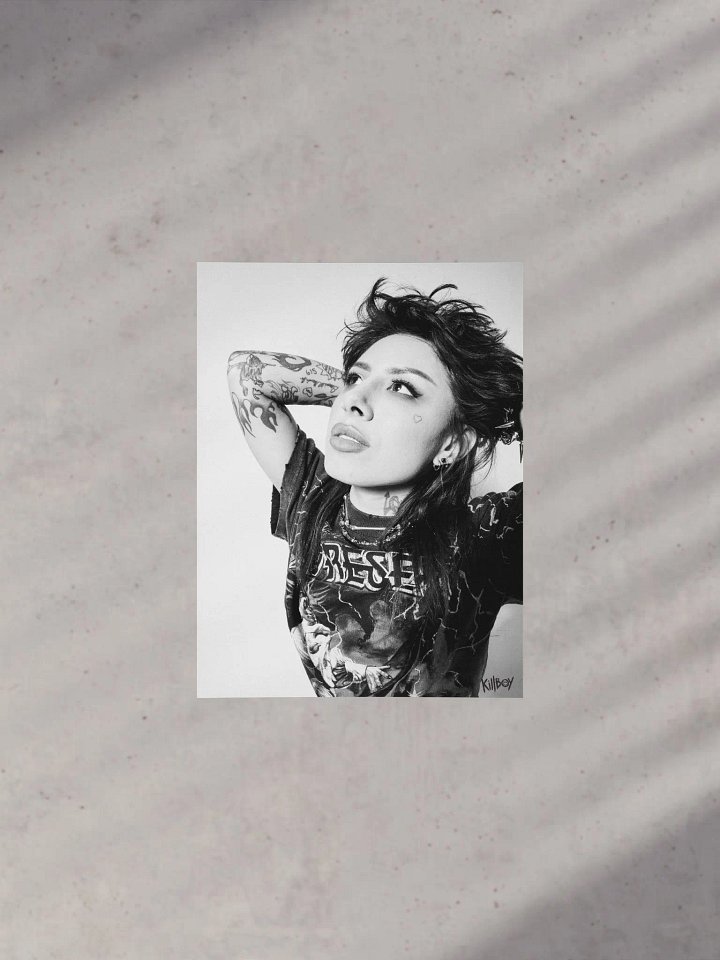 B&W BOY product image (2)