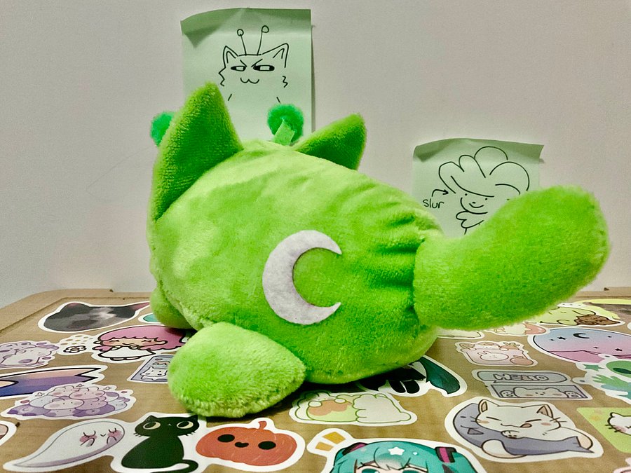 Geeble Plushie PREORDER product image (3)