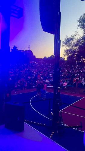 🇺🇸 Happy 4th of July, everyone!
This week I got to cross something off my bucket list, performing the 🇺🇸 National Anthem for ...