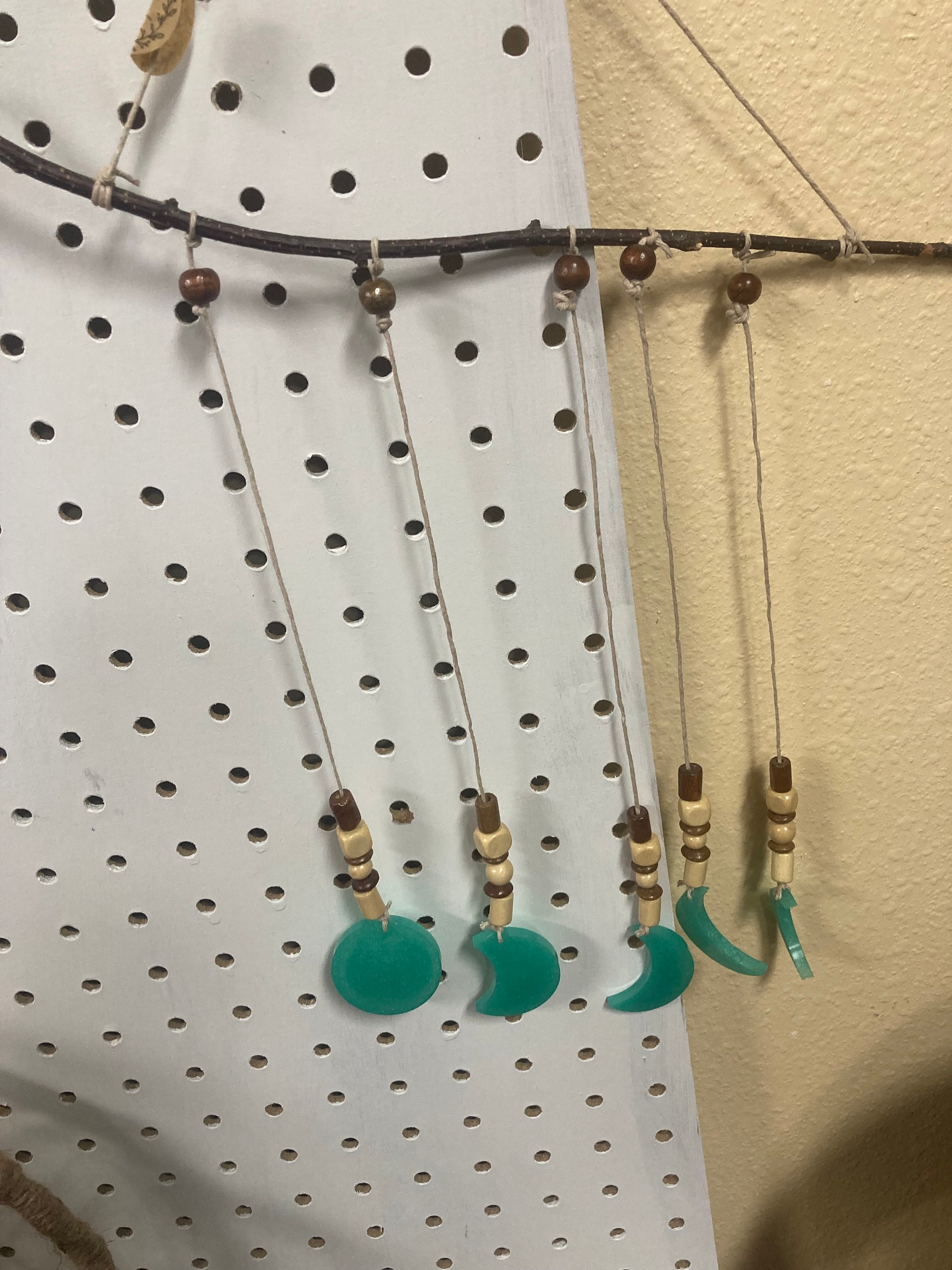 Hanging Resin product image (3)