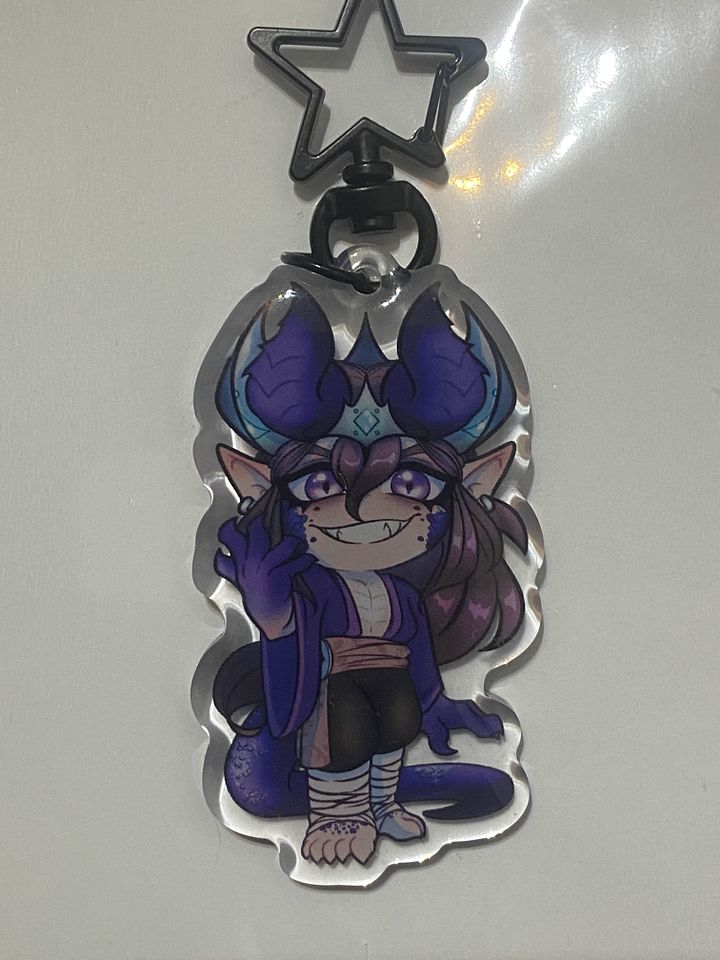 King Veiles Acrylic Keychain product image (1)