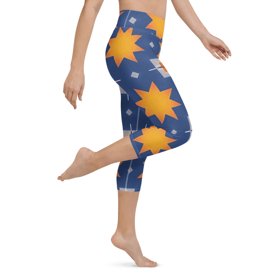Geometric Glow Capri Leggings product image (3)