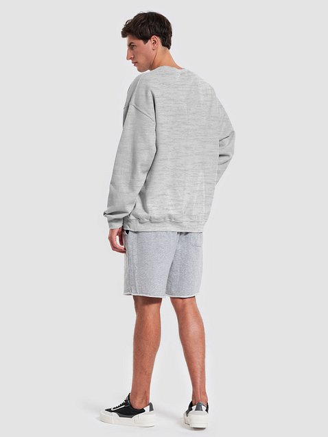 Photo showing Gildan Classic Crewneck Sweatshirt