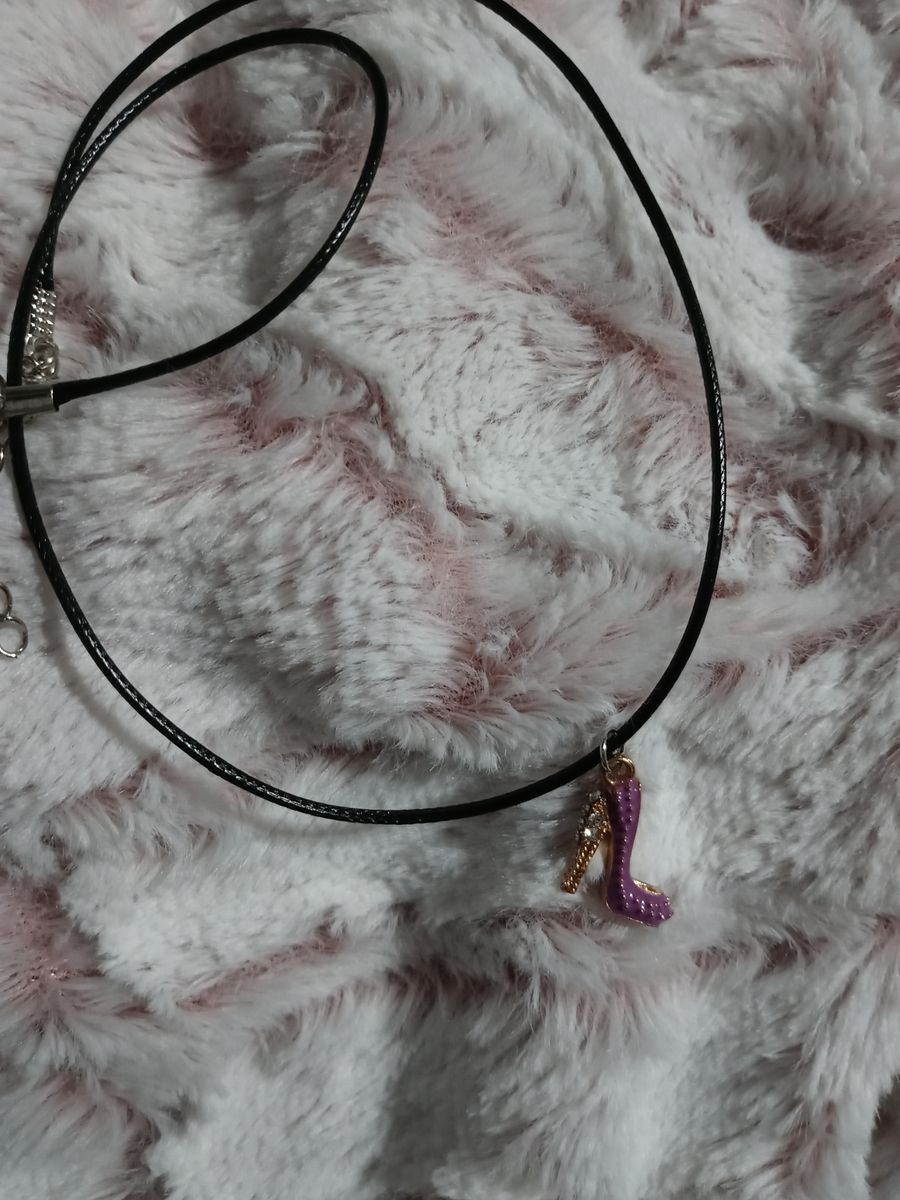 Boss momma purple high heel necklace product image (1)