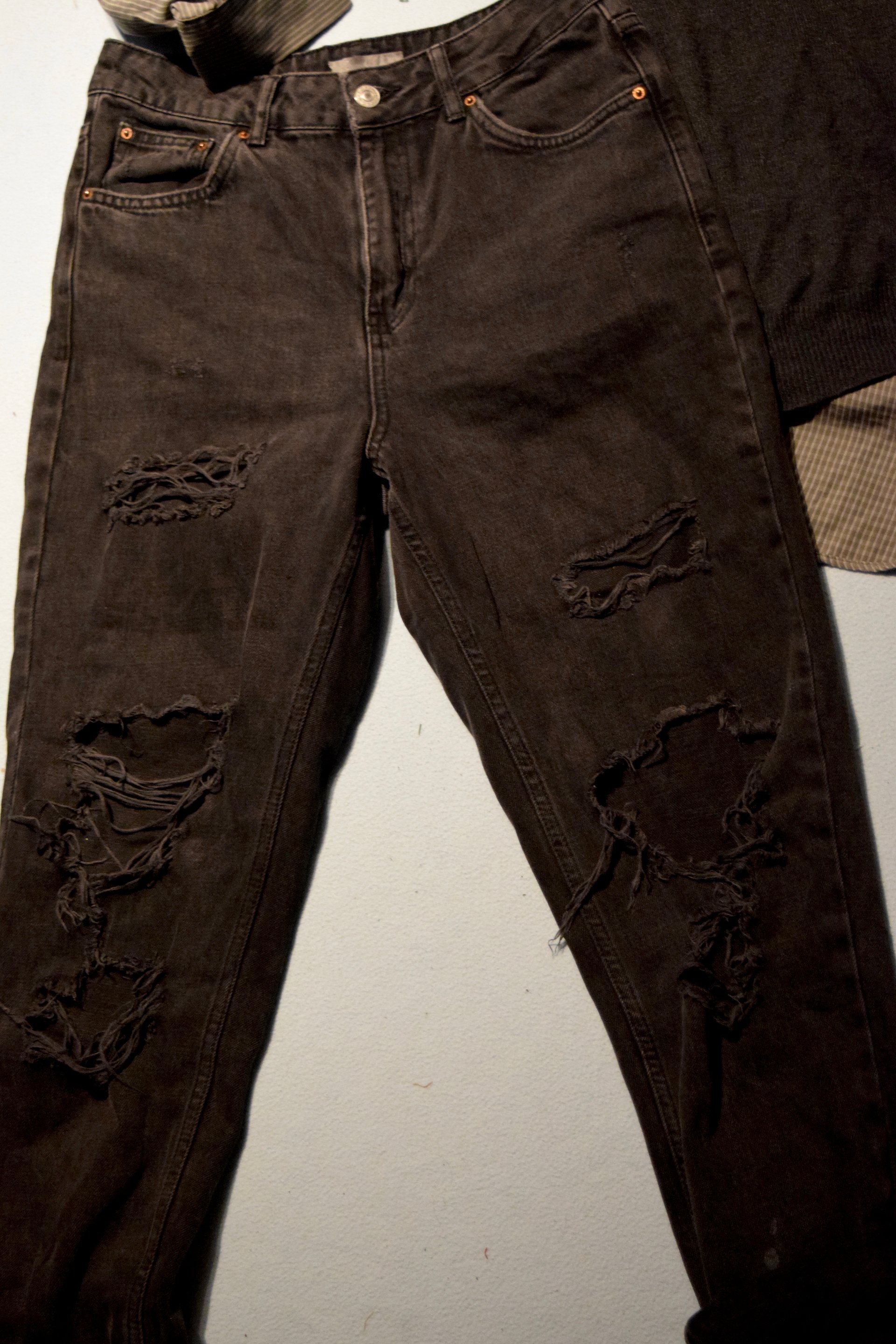 Black ripped jeans and shirt-vest combo product image (3)