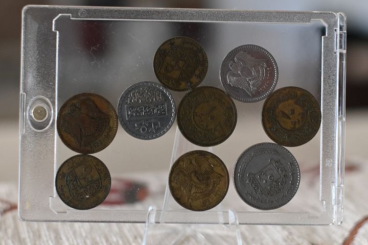 مجموعة عملات معدنية سورية 1970 - 1980 product image (1)
