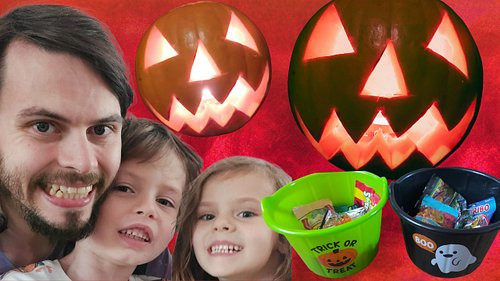 Did all my friends have a happy Halloween in 2025!? 💀🎃Maisy a witch 🔮 and Jacob a skeleton 🩻, plenty of treats too x 🍬🍭