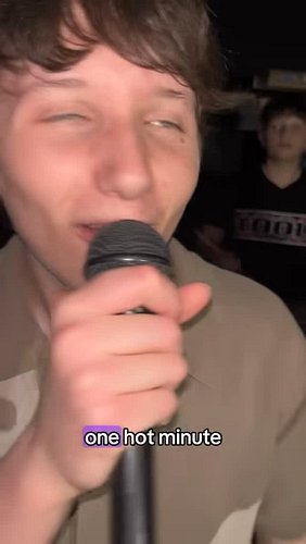 ONE HOT MINUTE. What do you think guys? Hot 🥵 or fire 🔥
#satelliteeclipse #teenbands #newbandstofollow #teenband #newbands #g...