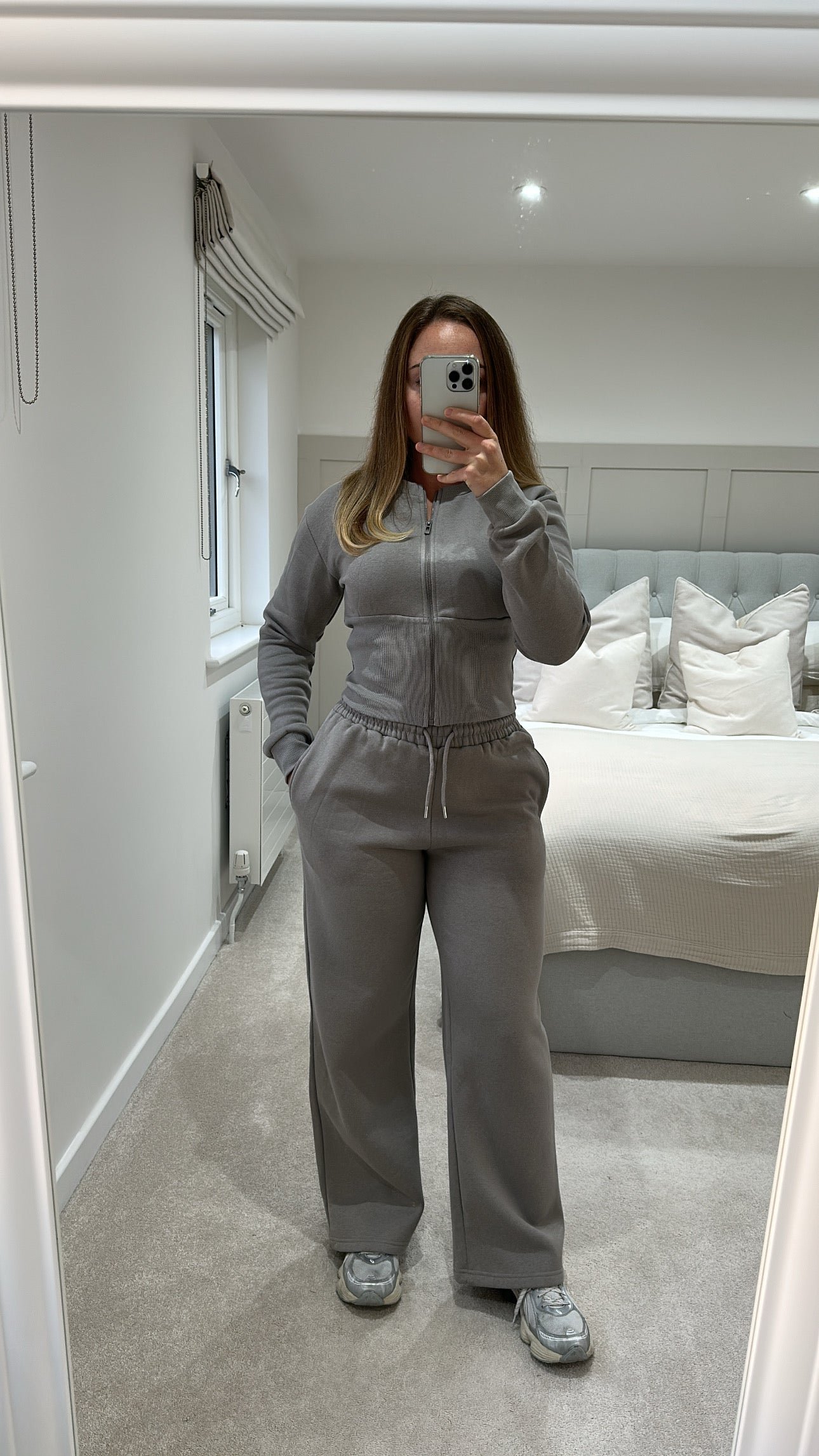 Dove cinched tracksuit product image (2)