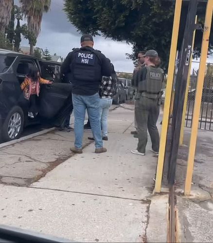 This was on Whittier and Gage in East Los Angeles.
-
📸: @beto_nelly_ 
-