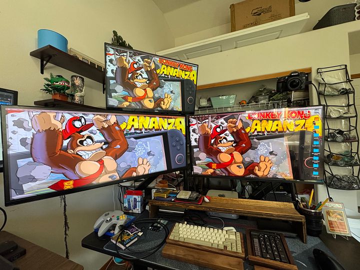 Re: Bananza Hype Wallpaper product image (1)