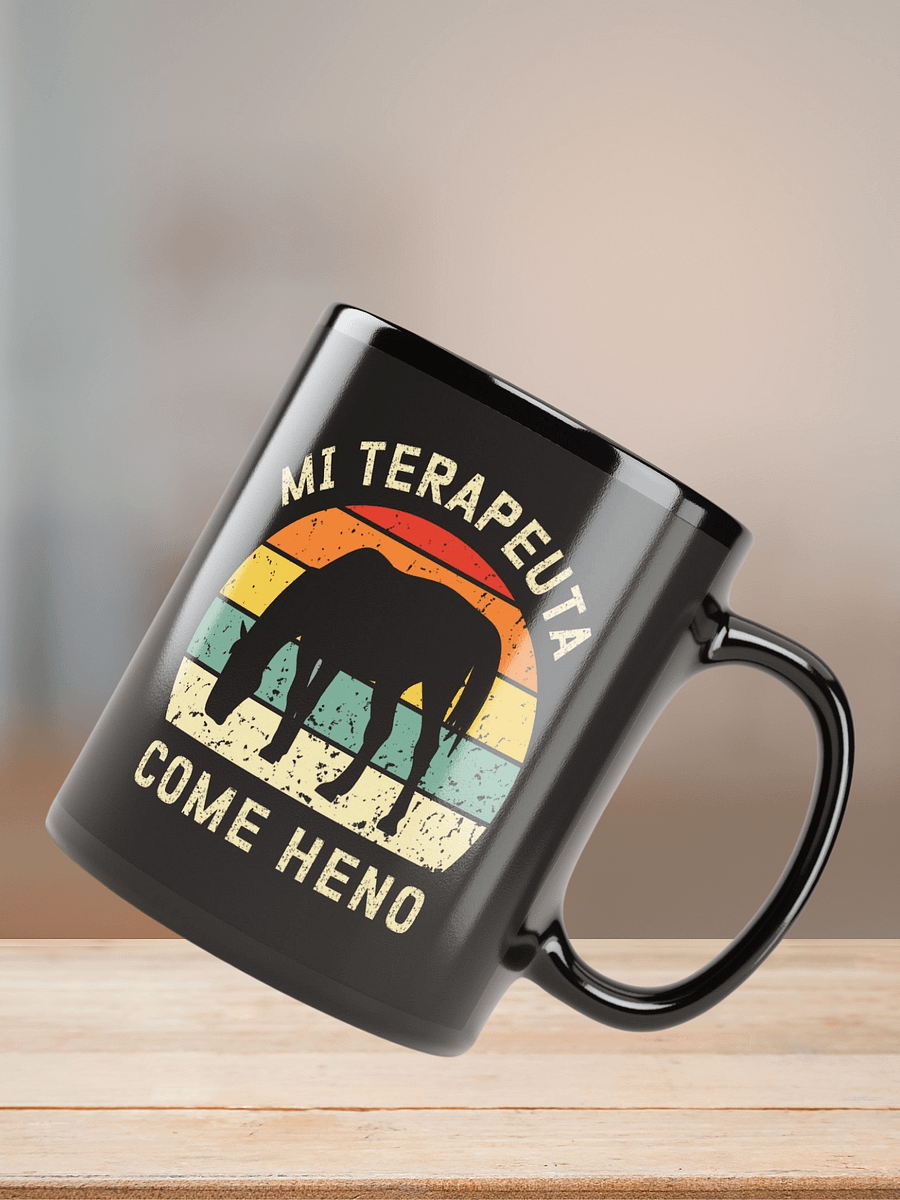"Mi terapeuta come heno" Mug negro product image (8)