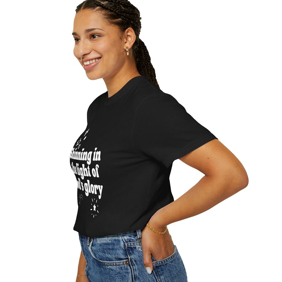Shinning in the light of God's Glory Unisex Comfort Tee product image (4)
