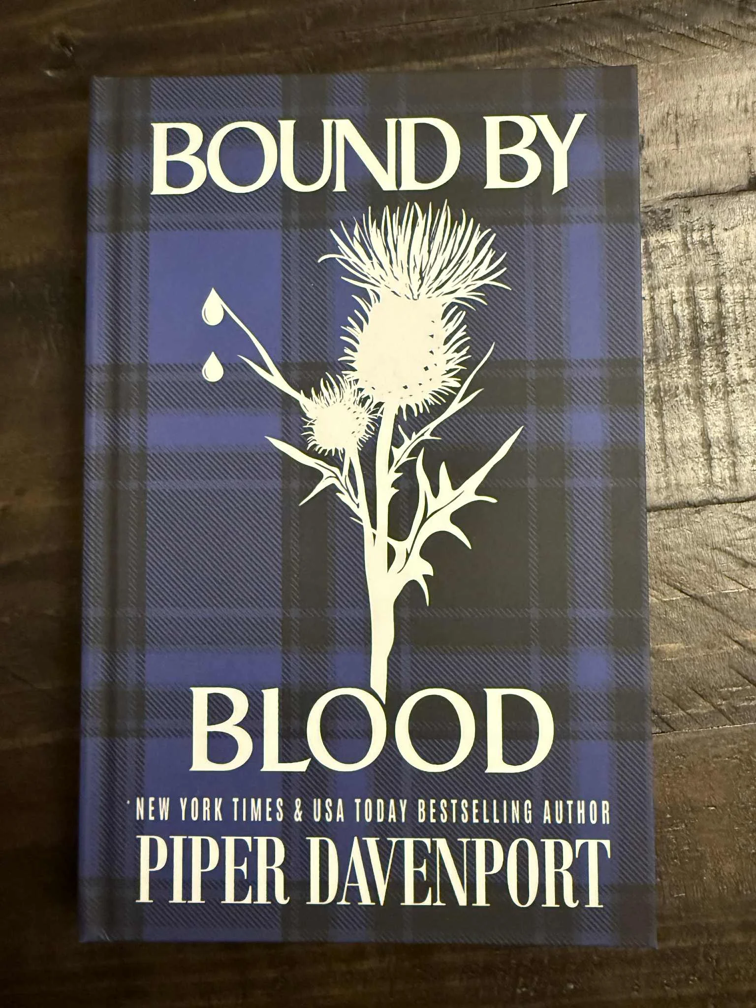 Bound by Blood - SPECIAL HARDBACK EDITION product image (6)