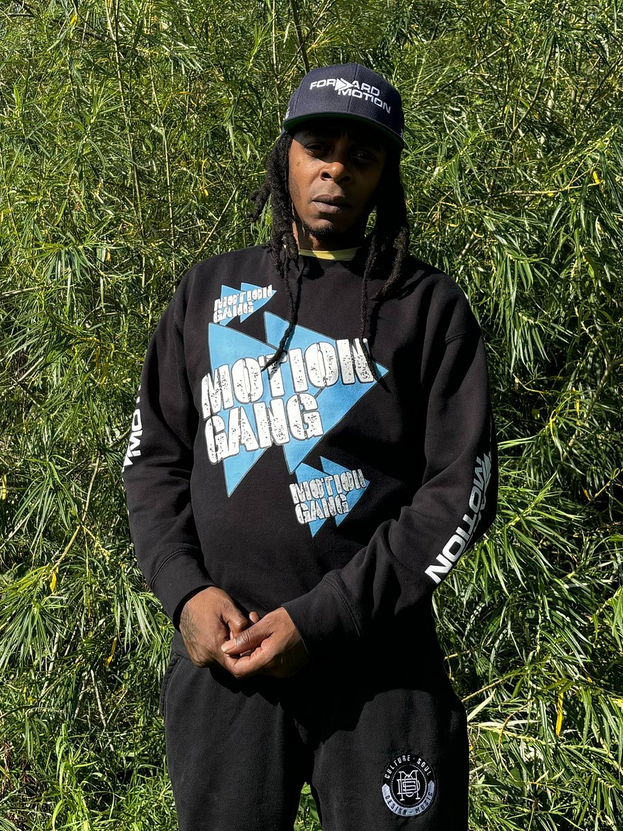 Official Motion Gang 2.0 Big Blue Arrow Crew Neck product image (1)