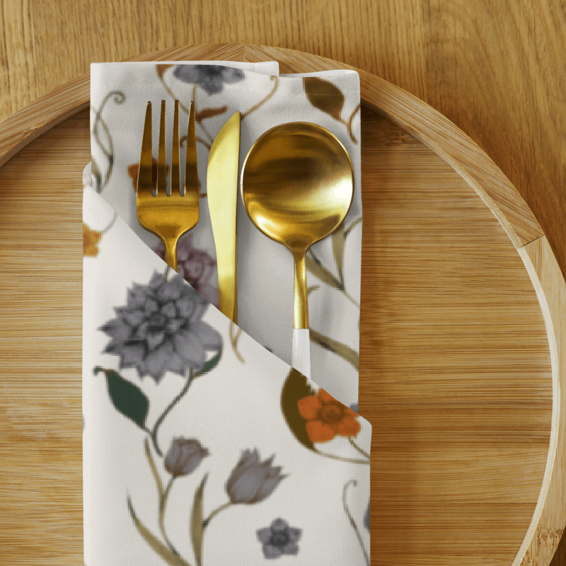 Vintage-Inspired Floral Napkin Set product image (3)