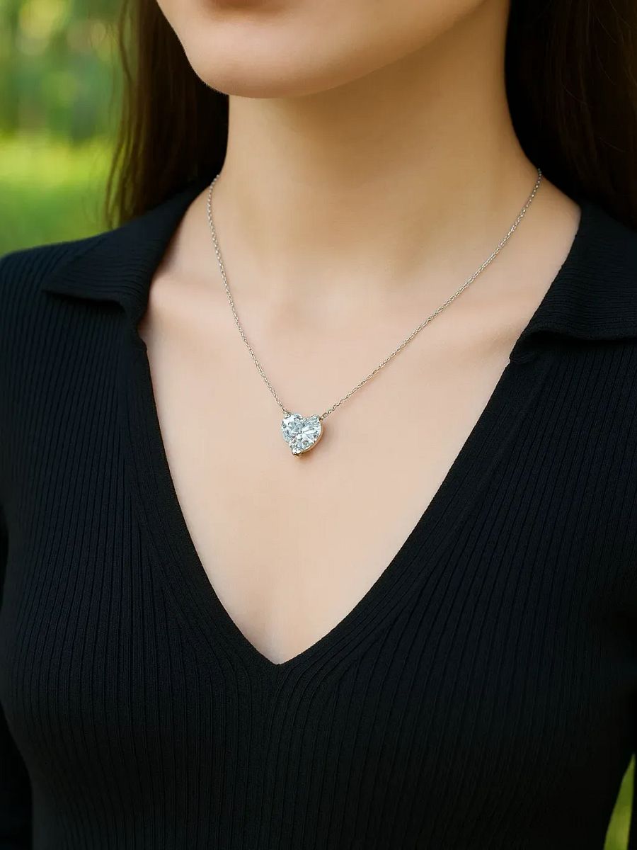 The Elowyn Necklace product image (2)