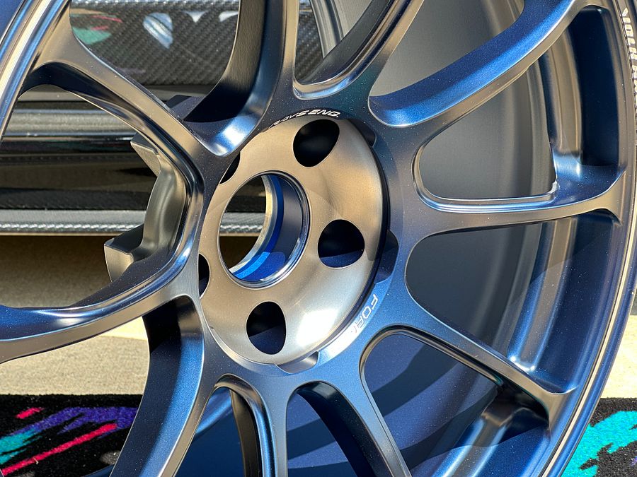 Volk Racing ZE40 Time Attack III - 18x10.5 +14 (5x114.3) - New product image (4)