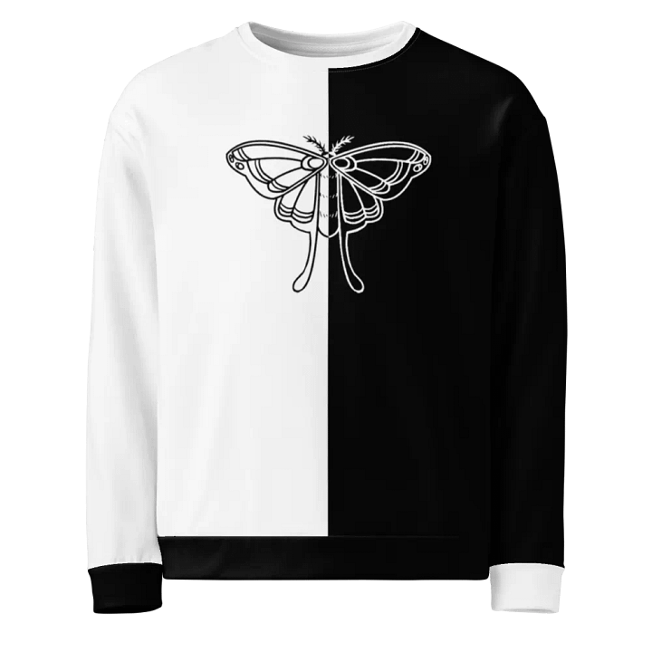 b&w moth product image (1)