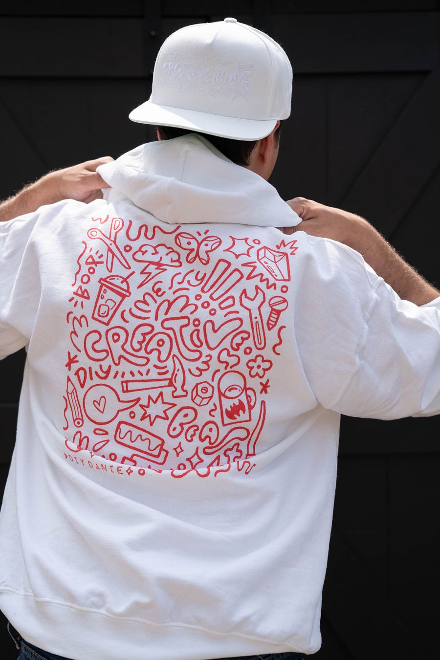 CREATIVE CHAOS HOODIE - Red txt product image (4)