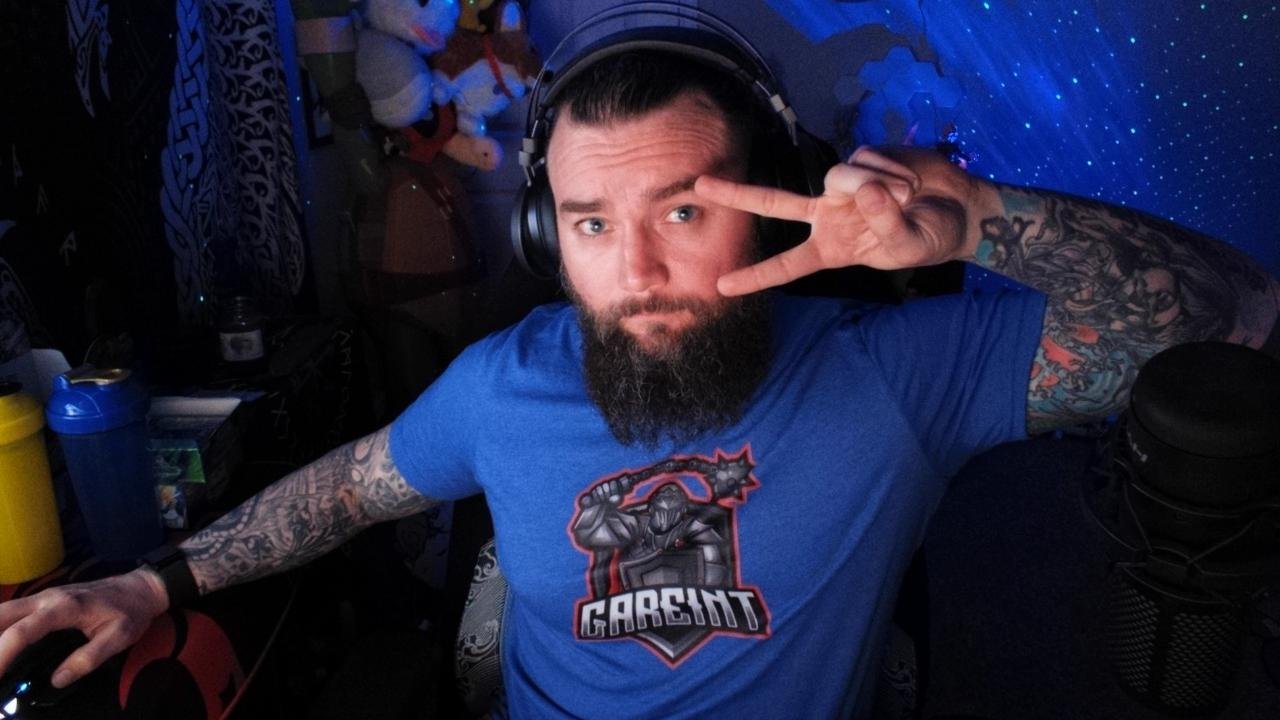 Classic Gareint T-shirt product image (1)