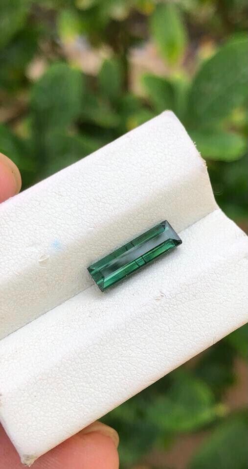 NATURAL TOURMALINE GEMSTONE FOR WIRE WRAPPING CHROME COLOR EMERALD CUT, 2 CARAT product image (3)