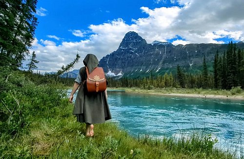 Sneaking around the wilderness in hobbit cosplay as usual. 😅 I didn't bump into any people on this photo session but I did fi...
