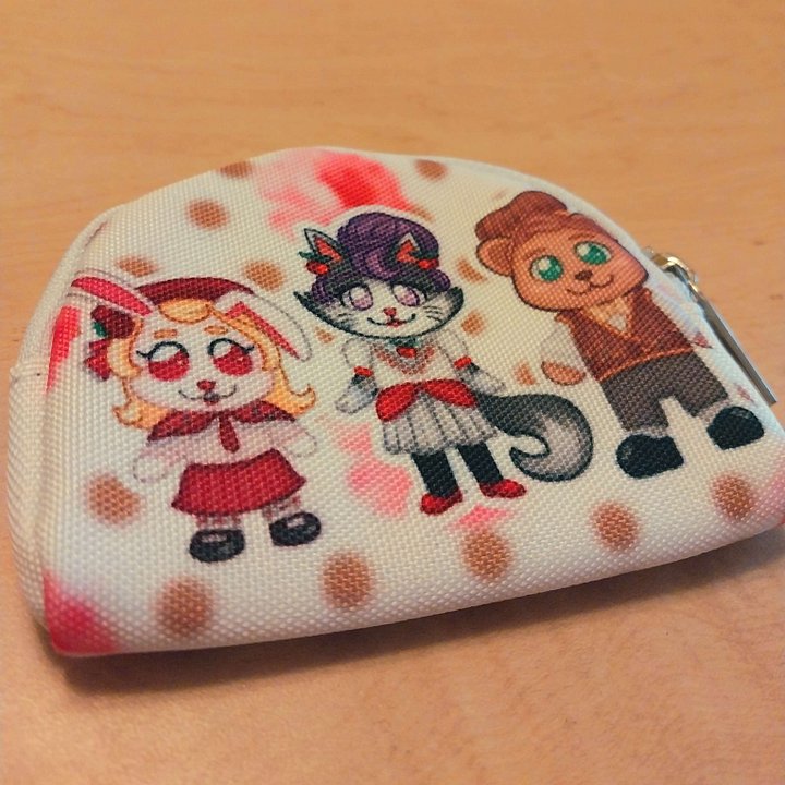 Berry Hollow Pouch product image (2)