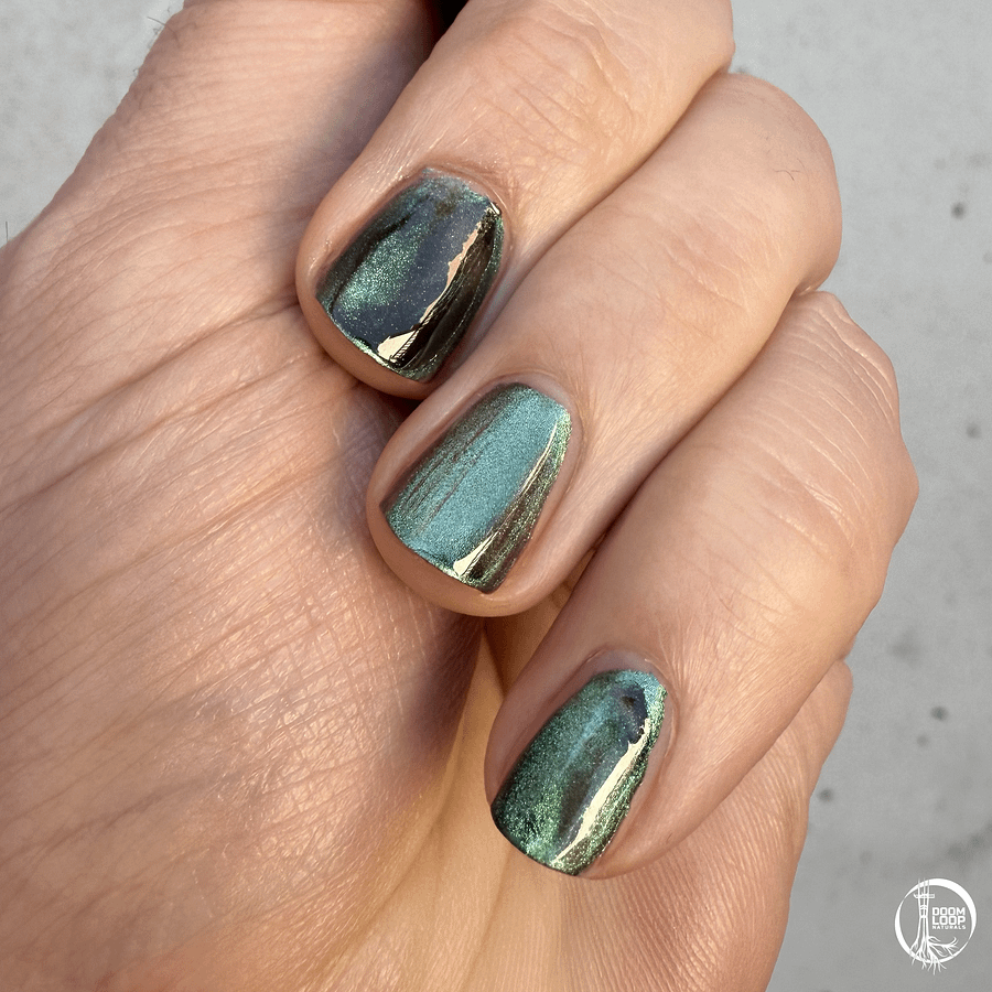 MEDUSA'S LAMENT - Black and Green Magnetic Nail Polish product image (7)