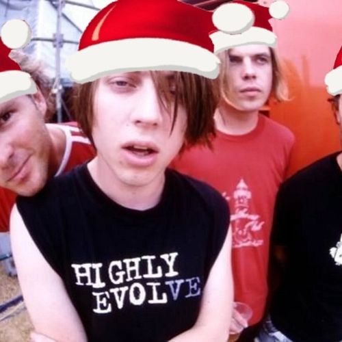 Merry Christmas and happy holidays! We wish a new album from The Vines under the 🎄 tree. 🎁 

#thevines 
#craignicholls