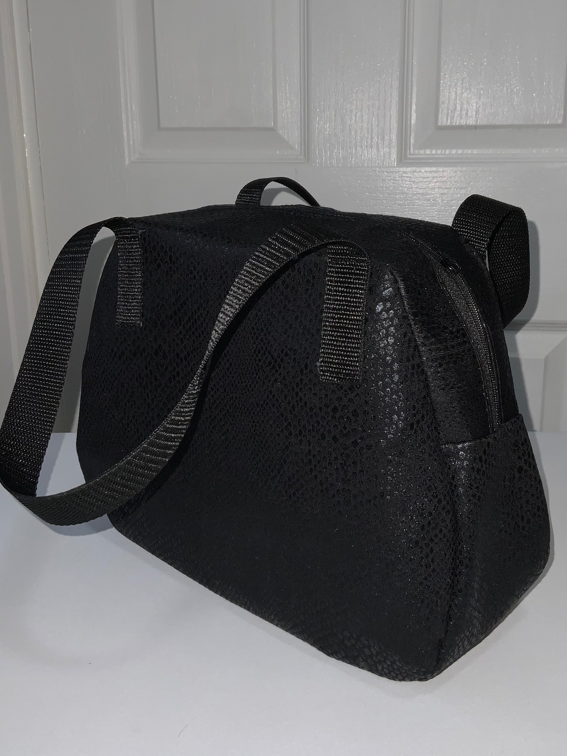 Simple and Chic Handbag - Sewing Pattern product image (8)